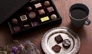 宝石のような「プレミアムチョコレートセレクション」で、甘い贅沢に浸ろう