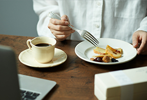 母の日に同じスイーツを食べる「オンラインお茶会」はいかが？