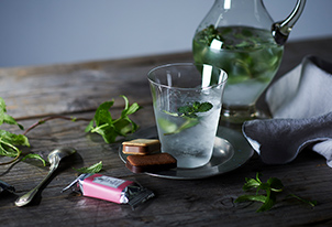 ミントウォーターと「ヴァン・デュ・ショコラ」のさわやかな組合せ