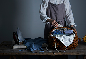 「お店の歩みとともに増えてきた、店主のエプロンコレクション