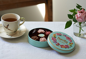 春の贈りものに、バラの形のチョコレート「フィオレット」を
								